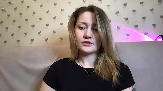 Veyriona online show from 11-17-25, 06:46