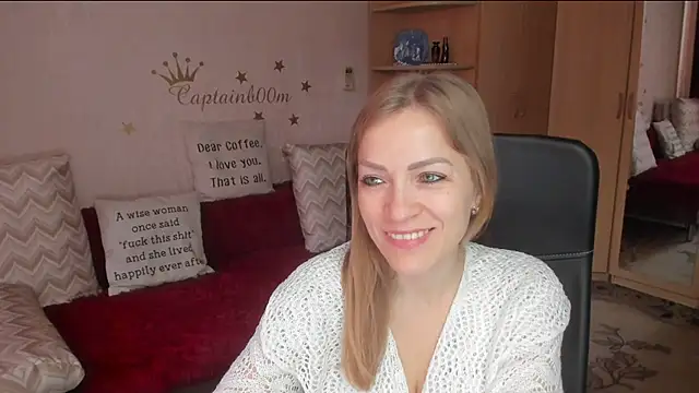 Tiffany Bates online show from 09-26-25, 09:13