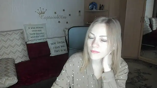 Tiffany Bates online show from 11-16-25, 03:45