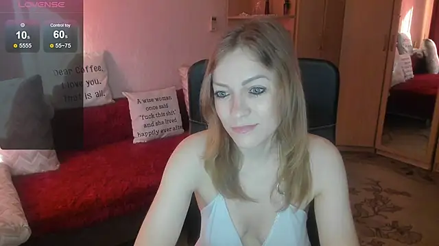Tiffany Bates online show from 06-10-26, 03:29