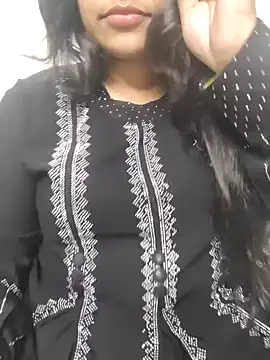 Snapshot of Miss_Rose__ chatting on 10-06-25, 05:10 Miss Rose online show from 10-06-25, 05:10