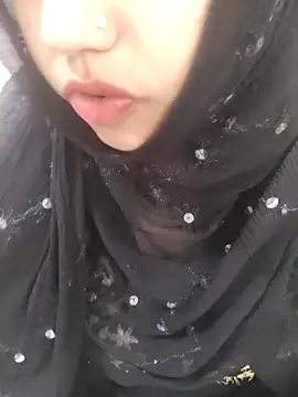 Snapshot of Miss_Rose__ chatting on 11-10-25, 06:01 Miss Rose online show from 11-10-25, 06:01