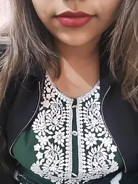 Snapshot of Miss_Rose__ chatting on 12-02-25, 09:14 Miss Rose online show from 12-02-25, 09:14