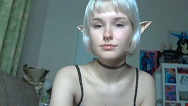 Snapshot of Paradoxy_ chatting on 12-03-25, 08:29 Paradoxy online show from 12-03-25, 08:29