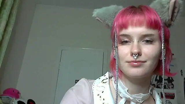 Snapshot of Paradoxy_ chatting on 02-19-26, 08:27 Paradoxy online show from 02-19-26, 08:27