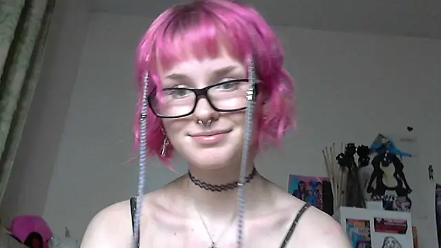 Snapshot of Paradoxy_ chatting on 03-20-26, 09:19 Paradoxy online show from 03-20-26, 09:19