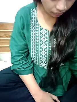 Snapshot of Minakshi_677 chatting on 10-09-25, 03:26 Minakshi 677 online show from 10-09-25, 03:26