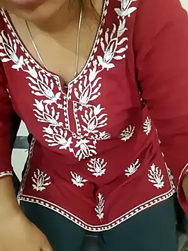 Snapshot of Minakshi_677 chatting on 11-07-25, 02:22 Minakshi 677 online show from 11-07-25, 02:22