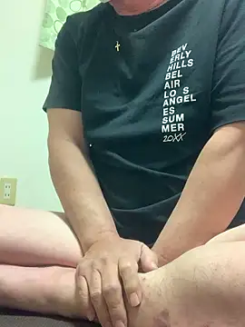 Snapshot of mj-story chatting on 10-24-25, 06:37 mj-story online show from 10-24-25, 06:37