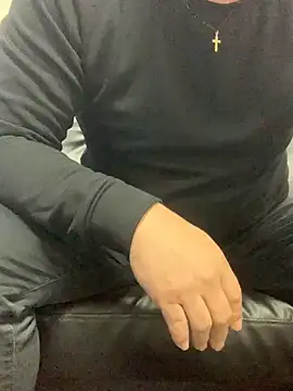 Snapshot of mj-story chatting on 10-31-25, 04:02 mj-story online show from 10-31-25, 04:02