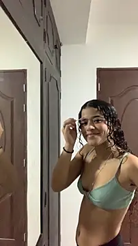 pequitasmedusa9 online show from 11-29-25, 07:39