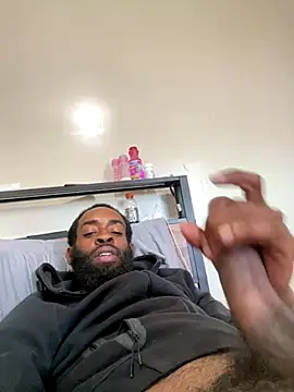 Snapshot of vaultclub chatting on 10-08-25, 09:34 vaultclub online show from 10-08-25, 09:34