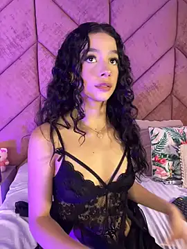 Snapshot of ChloeRosses chatting on 03-08-26, 02:37 ChloeRosses online show from 03-08-26, 02:37