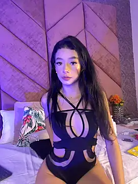 Snapshot of ChloeRosses chatting on 03-14-26, 01:44 ChloeRosses online show from 03-14-26, 01:44