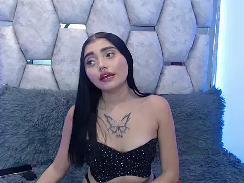 AnalyMilles online show from 10-28-25, 08:44