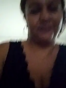 MEYBELLATINA online show from 11-22-25, 12:42