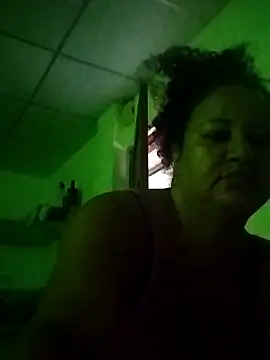 MEYBELLATINA online show from 03-07-26, 10:51