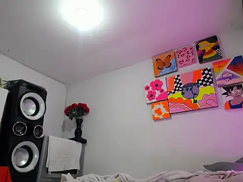 Nahomyyy online show from 10-11-25, 11:42