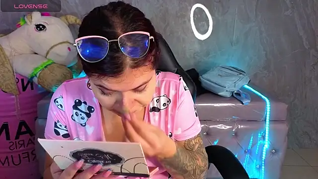 draviana a  online show from 02-19-26, 03:02