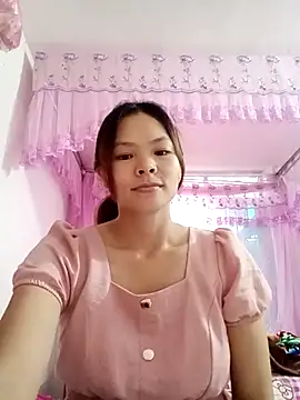 Snapshot of meoow01 chatting on 10-16-25, 11:50 meoow01 online show from 10-16-25, 11:50