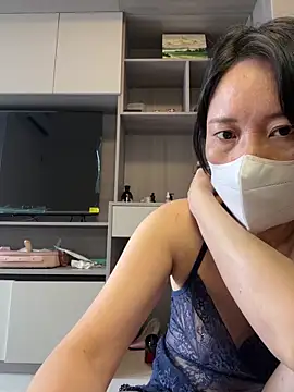 Snapshot of POS001 chatting on 03-05-26, 05:36 POS001 online show from 03-05-26, 05:36