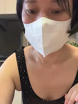 Snapshot of POS001 chatting on 03-09-26, 05:44 POS001 online show from 03-09-26, 05:44