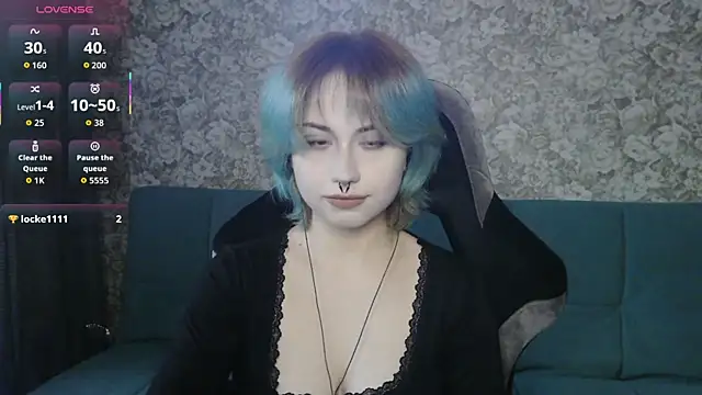 LeisaHopperstad online show from 04-21-26, 02:12