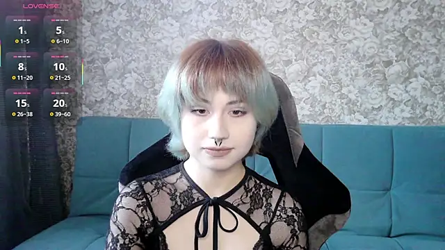 LeisaHopperstad online show from 04-28-26, 12:10