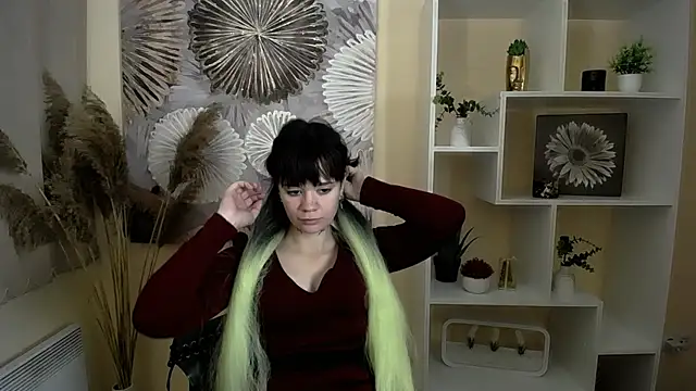 Snapshot of Dream_Caster_ chatting on 10-08-25, 10:13 Dream Caster online show from 10-08-25, 10:13