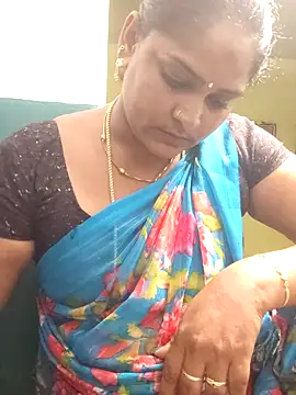 navyasree143 online show from 11-15-25, 03:08