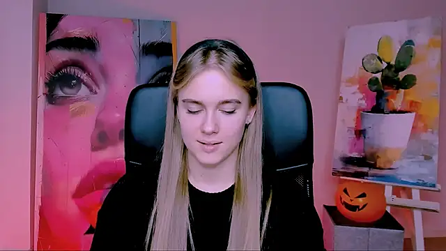 JuneWoods online show from 11-01-25, 11:12