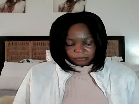 Blacksashaxx online show from 06-25-26, 07:46