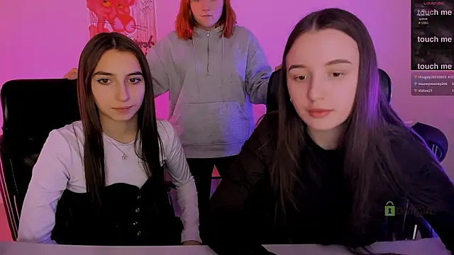 leslie bird online show from 02-10-26, 01:04