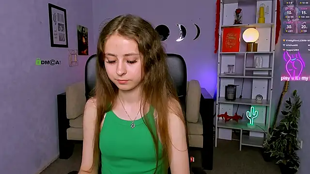 rebecca smile online show from 05-20-26, 03:51