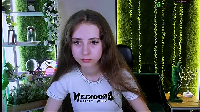 rebecca smile online show from 07-28-26, 05:47