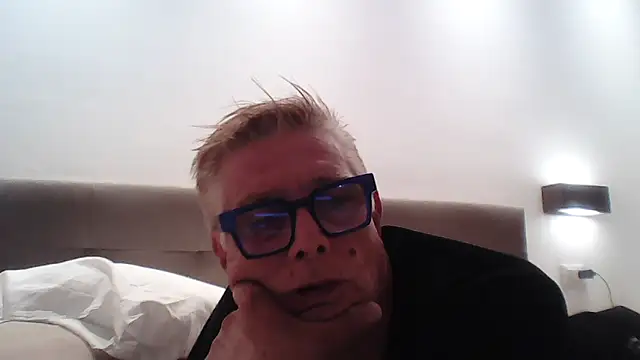 Andyrsdick online show from 10-17-25, 07:16