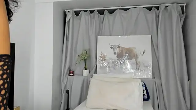 ConnieSmall24 online show from 11-10-25, 09:03