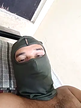 Snapshot of RaviLoveUAll chatting on 11-09-25, 02:54 RaviLoveUAll online show from 11-09-25, 02:54