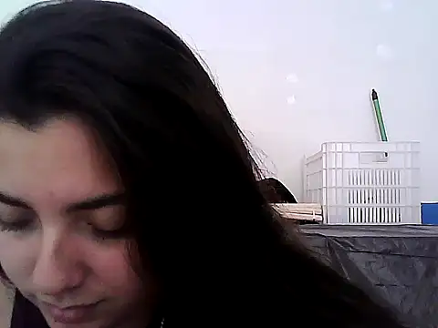 Snapshot of larj021bb chatting on 10-31-25, 01:12 larj021bb online show from 10-31-25, 01:12