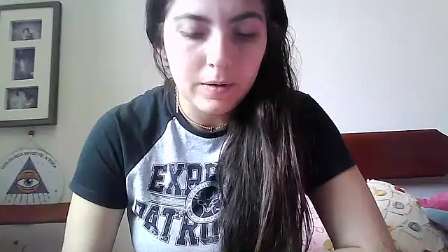 Snapshot of larj021bb chatting on 11-11-25, 12:16 larj021bb online show from 11-11-25, 12:16