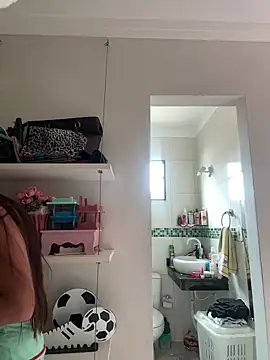 Snapshot of larj021bb chatting on 04-01-26, 12:39 larj021bb online show from 04-01-26, 12:39