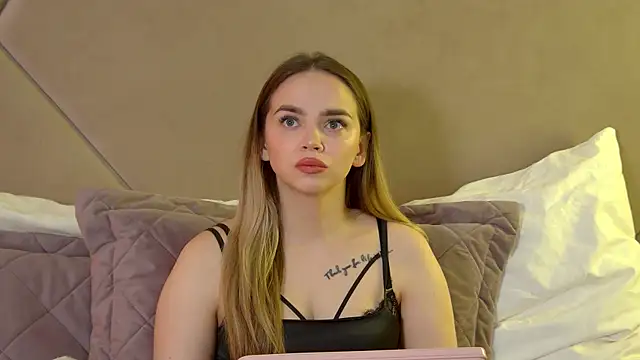 AnitaVenture online show from 04-29-26, 04:27