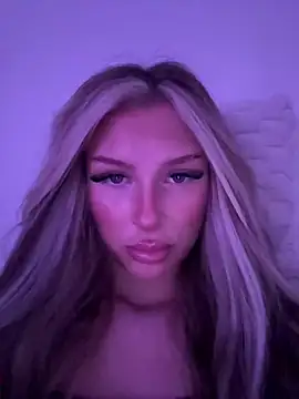 blondeeee online show from 05-18-26, 03:29
