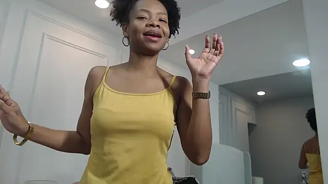 ChantalGarner online show from 10-09-25, 12:47