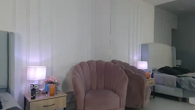 ChantalGarner online show from 04-28-26, 02:00