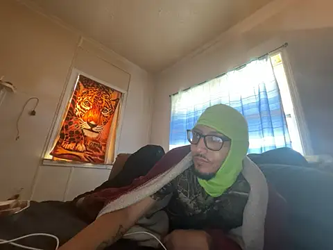 ThrowedWorldWide online show from 01-16-26, 06:34