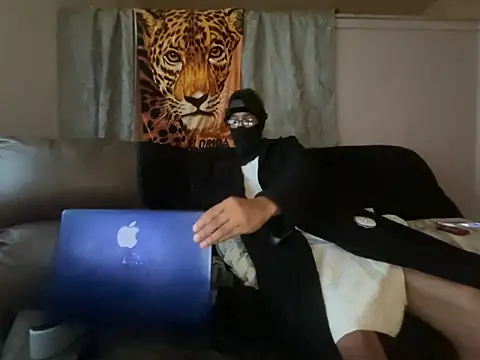 ThrowedWorldWide online show from 04-18-26, 01:04