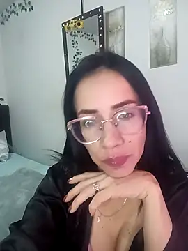 Snapshot of YaraDuartee chatting on 01-14-26, 12:38 YaraDuartee online show from 01-14-26, 12:38