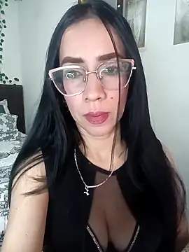 Snapshot of YaraDuartee chatting on 03-02-26, 05:08 YaraDuartee online show from 03-02-26, 05:08