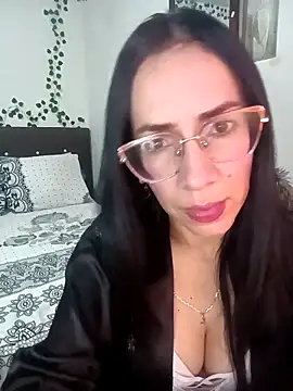 Snapshot of YaraDuartee chatting on 03-05-26, 11:56 YaraDuartee online show from 03-05-26, 11:56